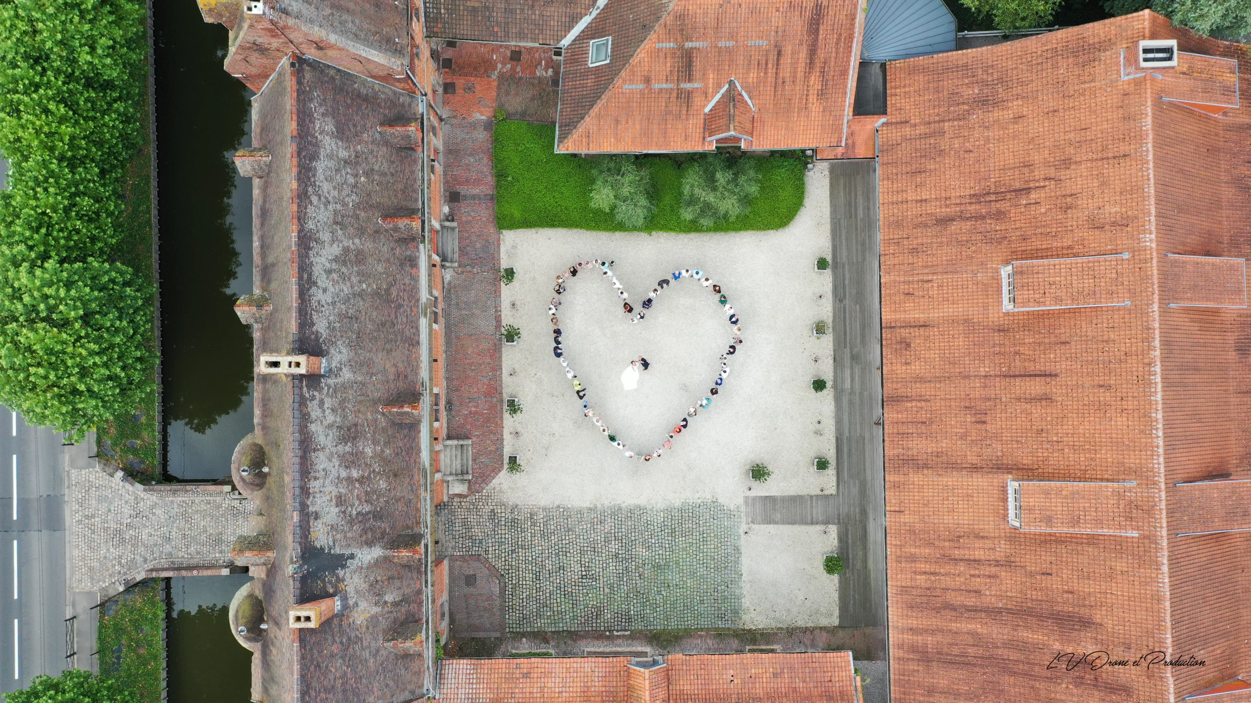 Image représentant une photo prise par drone par un pilote de drone sur lille